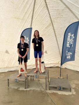 Odlični nastopi Fužinarjevih plavalcev na domačem bazenu (1)